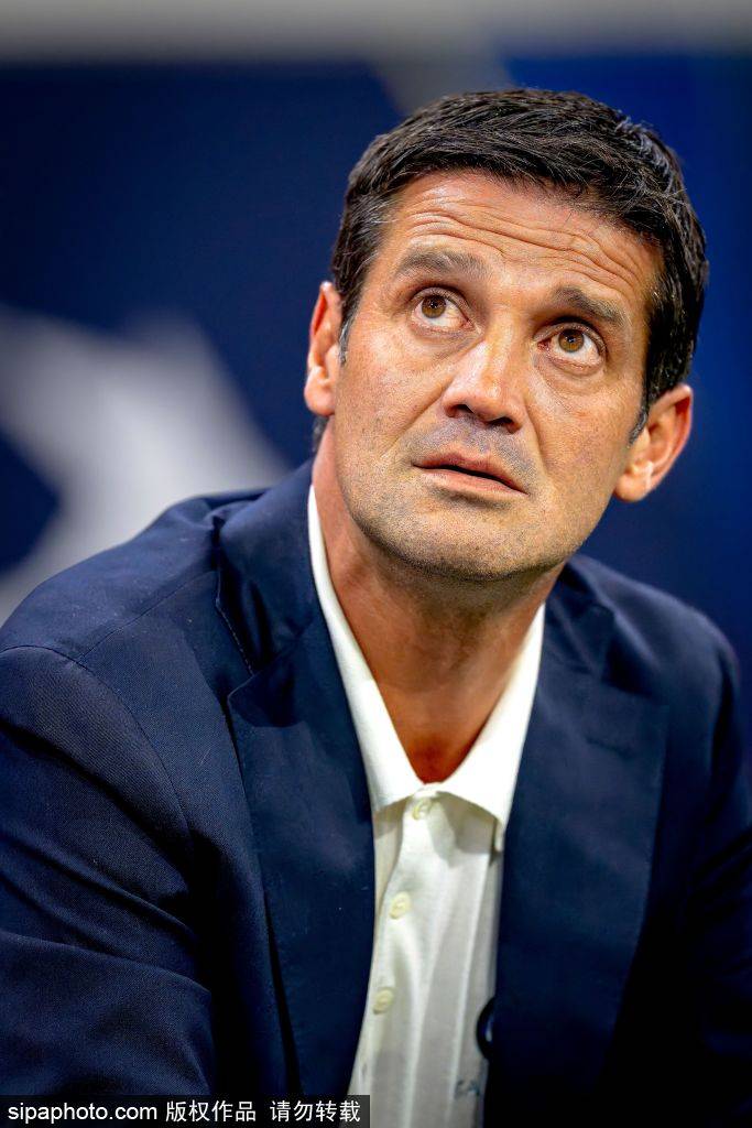 意甲中卫税前年薪排行：巴斯托尼1020万欧元居首，前四国米三席